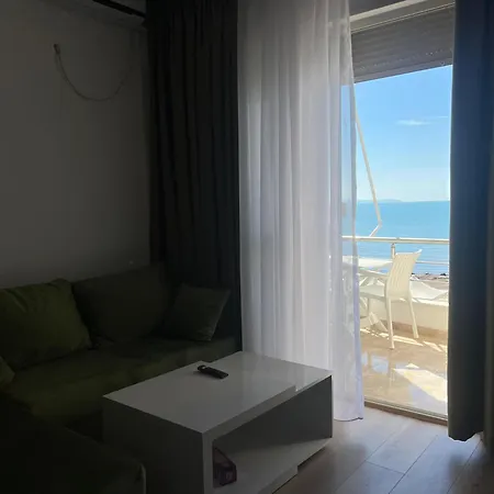 Mb Beach - * Durrës